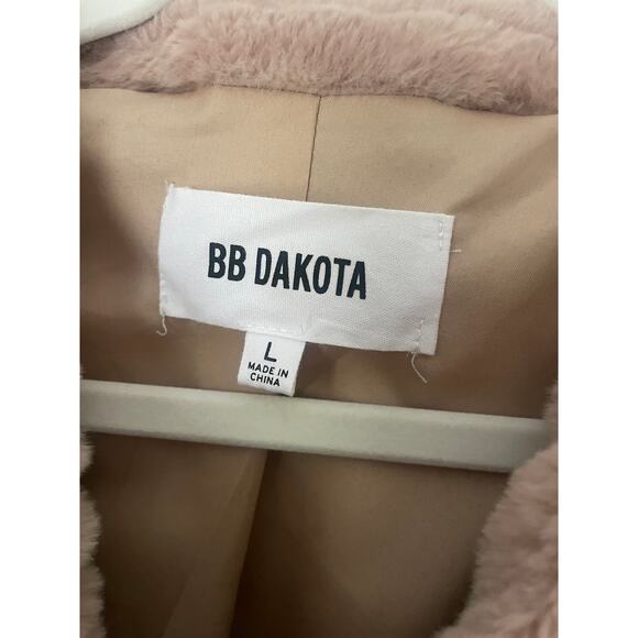 BB Dakota Fab Moment Faux fur Jacket in Tan-Size Large - Picture 3 of 5